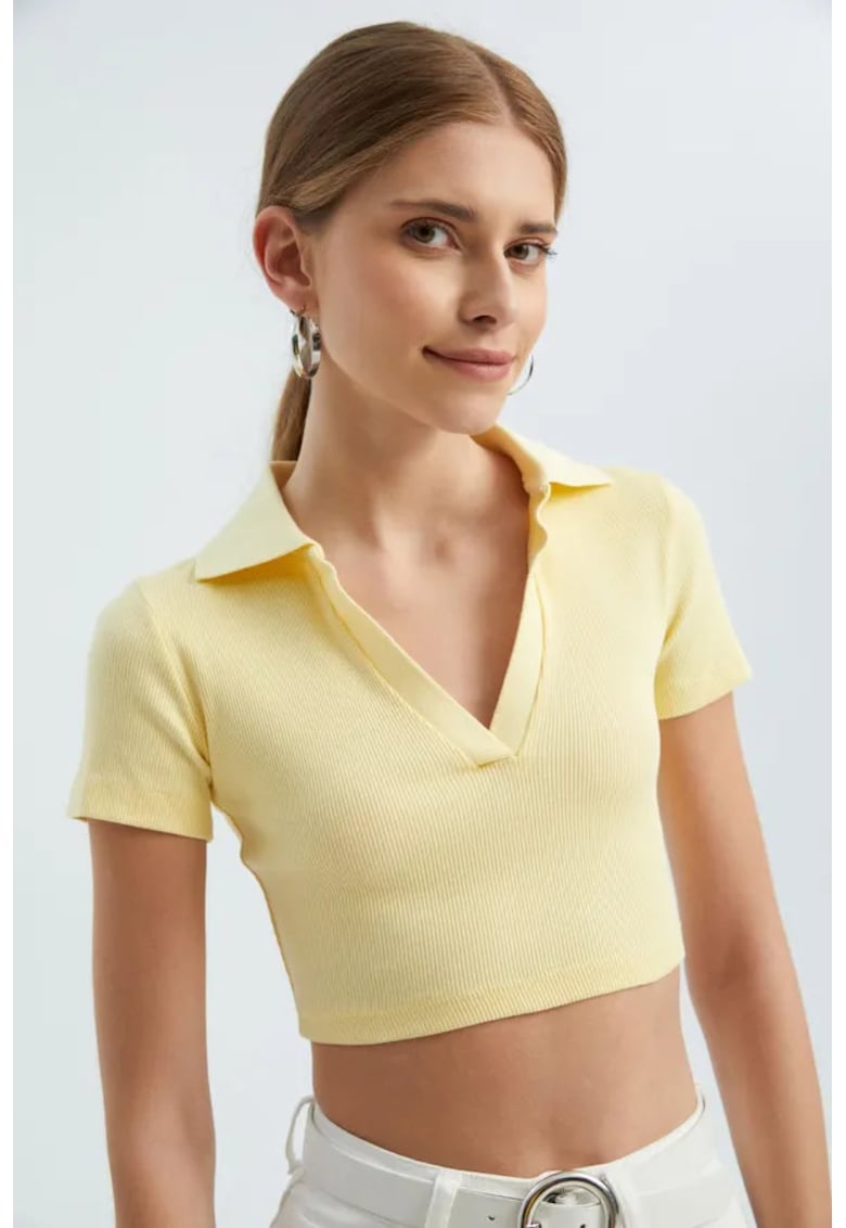 Top dama - crop polo - decolteu in V - galben - jerseu