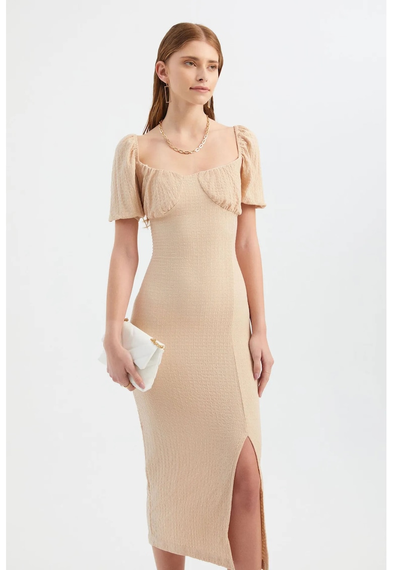Rochie midi decolteu inima - maneci cu crapatura - bej - textil