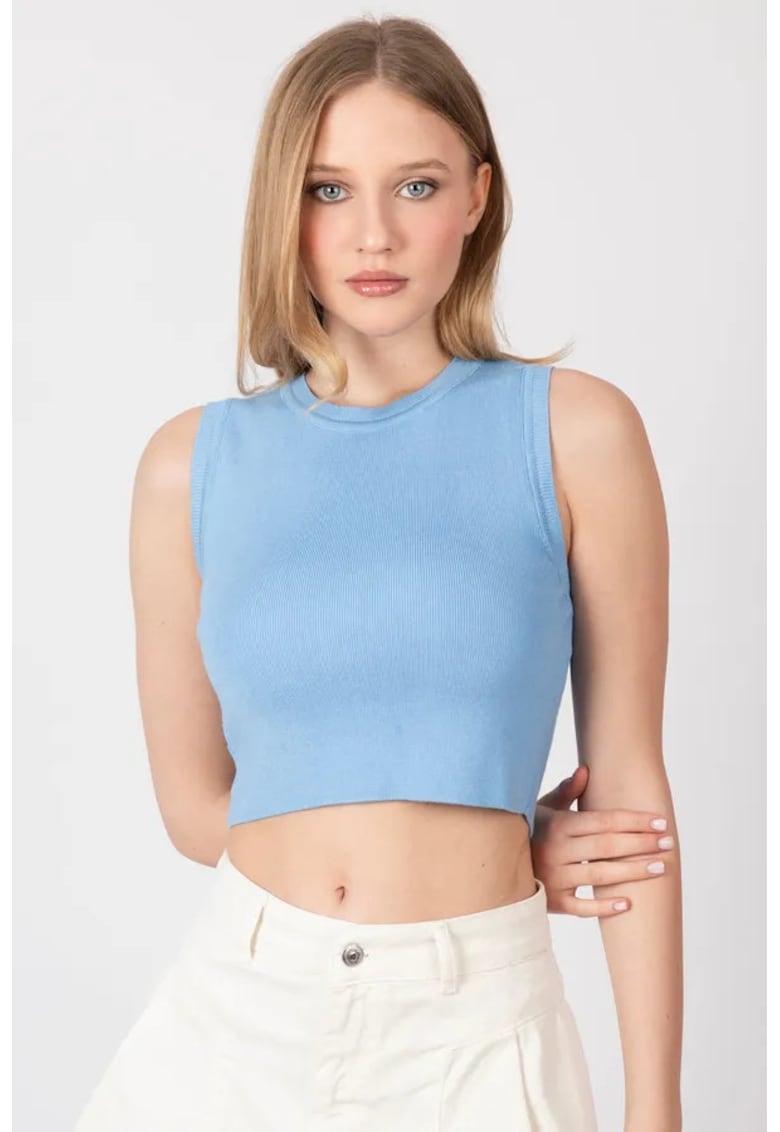 Top tricotat - crop cu guler rotund - albastru - material de inalta calitate -