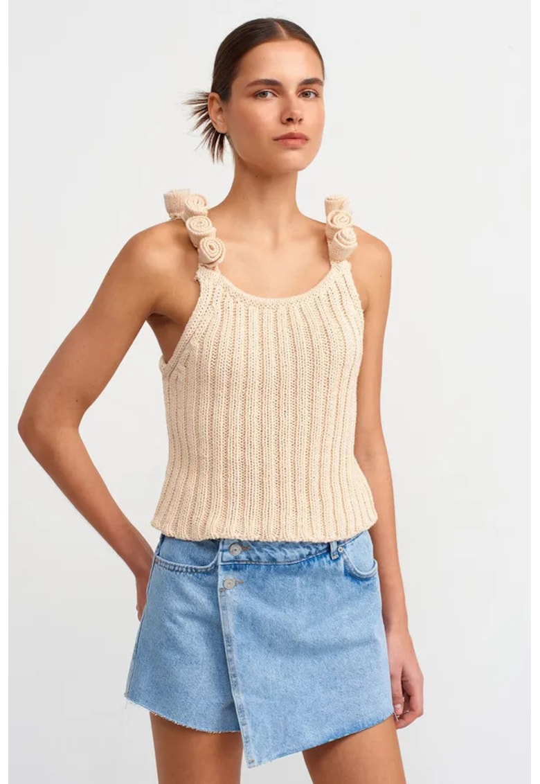 Top tricotat fara maneci - decolteu rotund - nervuri - decor floral - natur - jerseu -