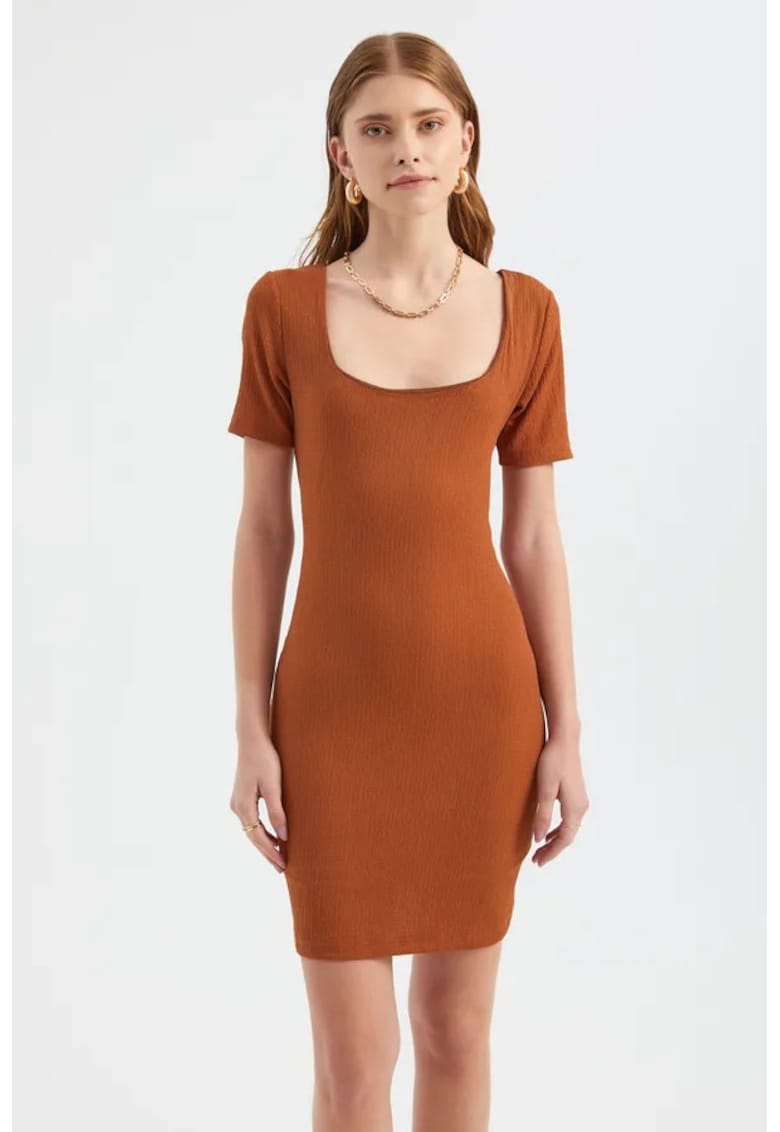 Rochie mini - maneca scurta - maro - textil