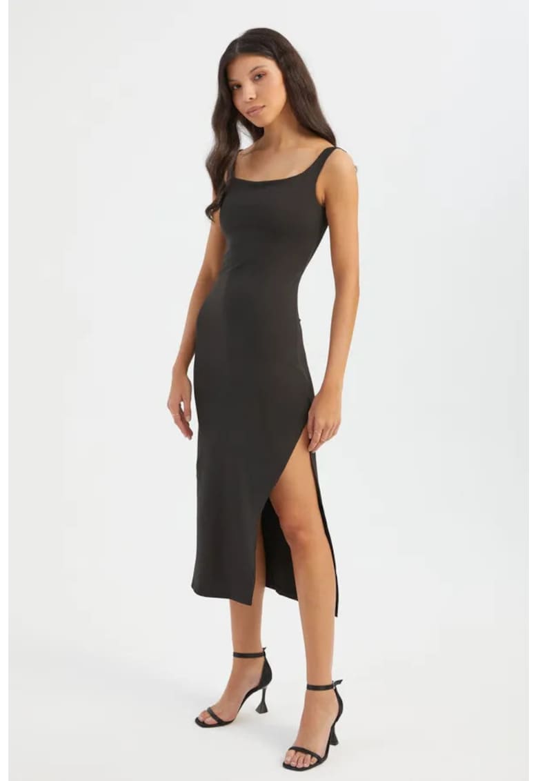 Rochie midi mulata - neagra - fara maneci - decolteu patrat - crapatura laterala - jerseu