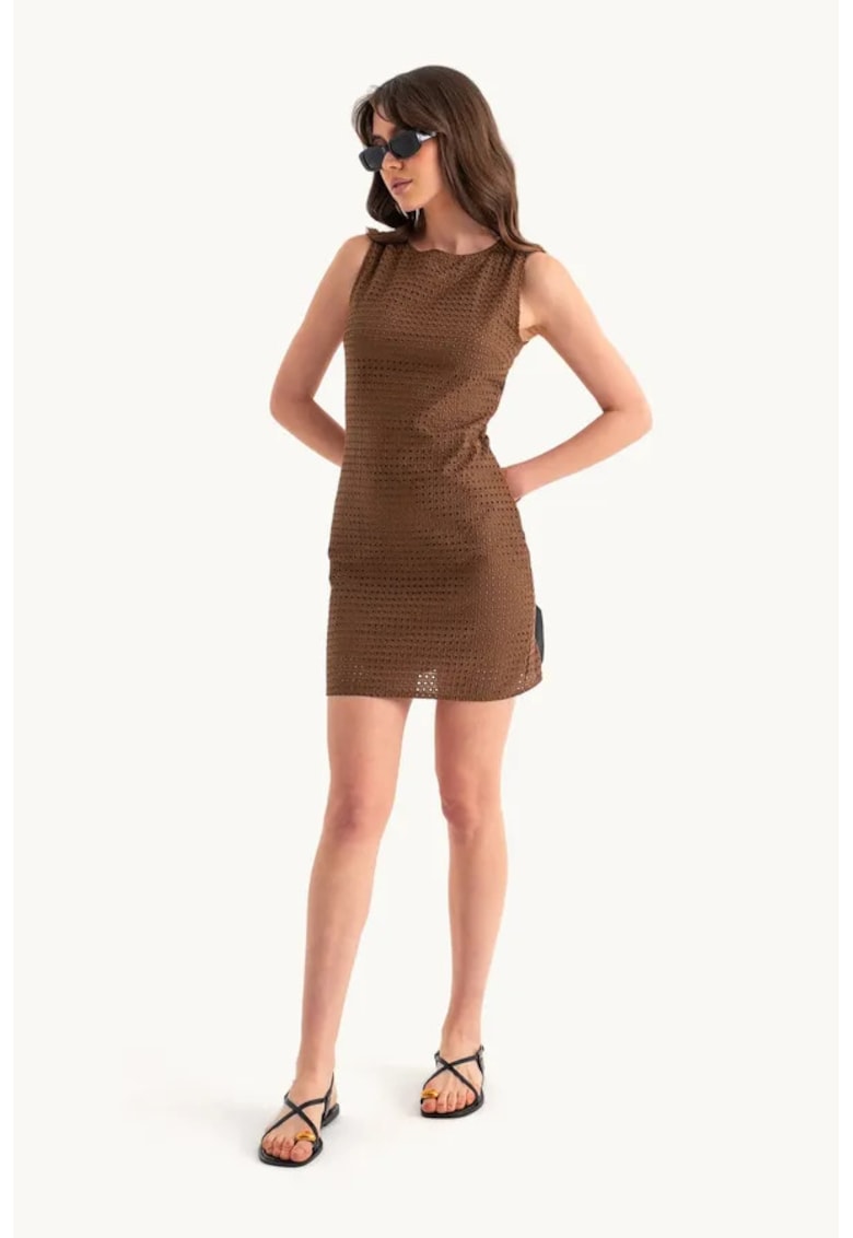 Rochie mini - guler rotund - maro - textil