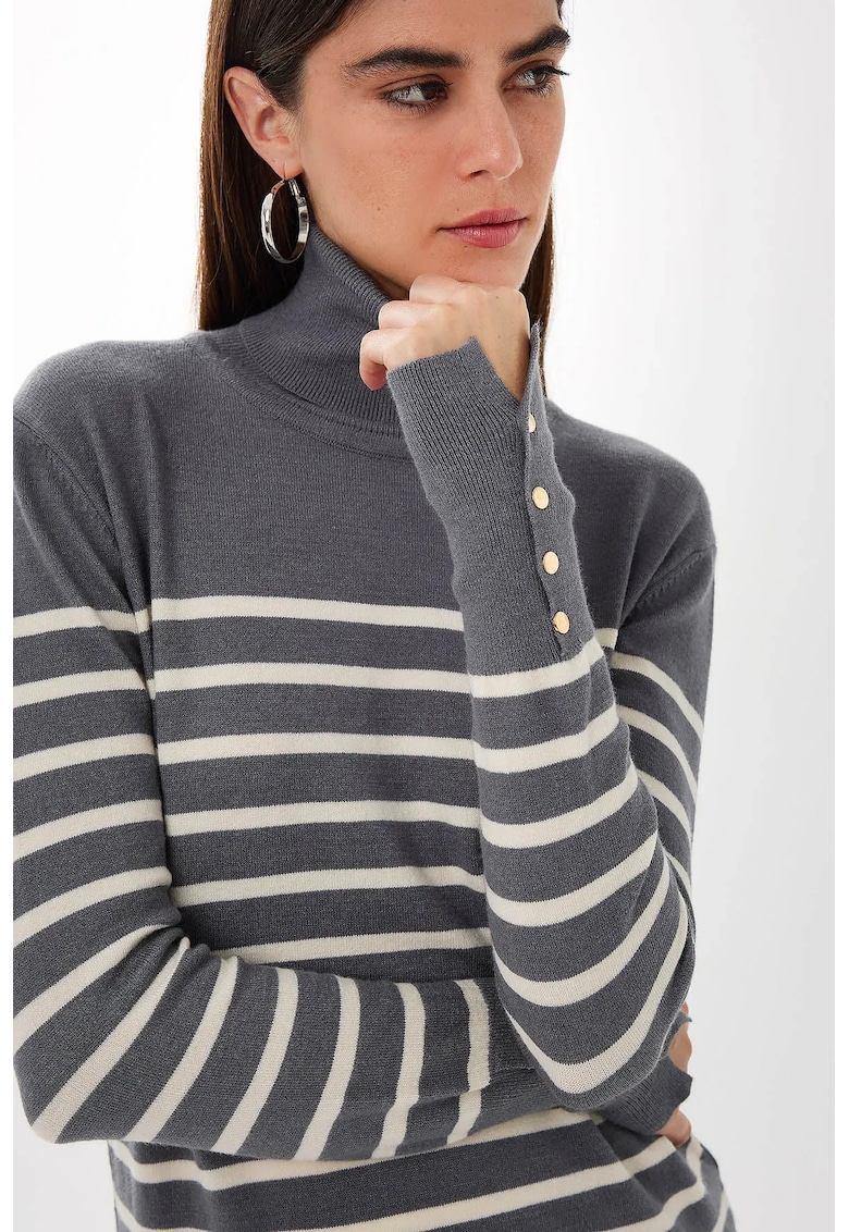 Pulover tricotat cu dungi si nasturi - gri - acril