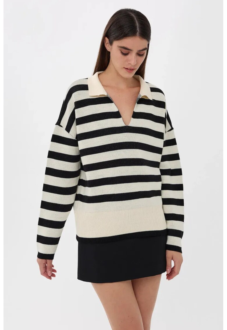 Pulover tricotat - guler polo - dungi - negru - material acrilic