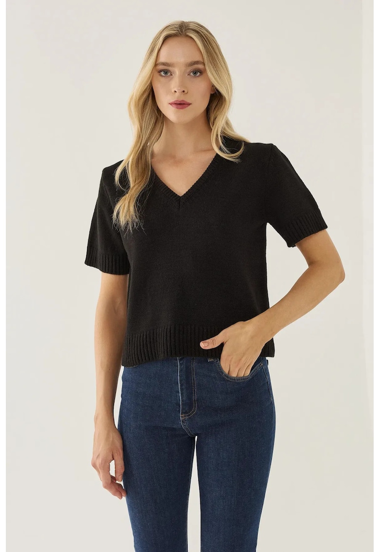 Pulover tricotat -  maneca scurta - decolteu in V - negru - acril