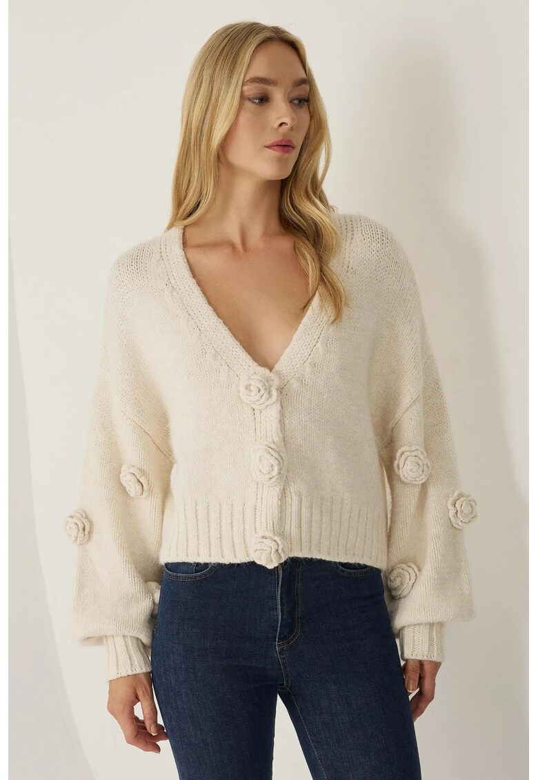 Cardigan supradimensionat cu decolteu in V si aplicatii
