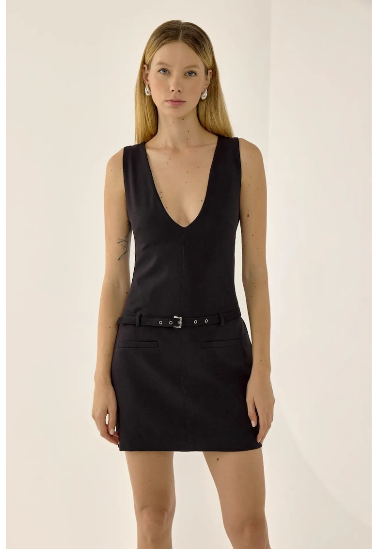 Rochie mini - decolteu in V - curea - neagra - poliester
