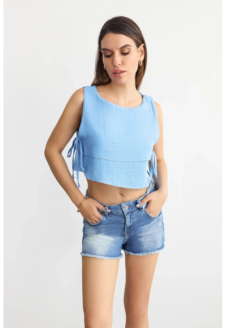 Top scurt - muselina - decolteu rotund - legatura laterala - albastru