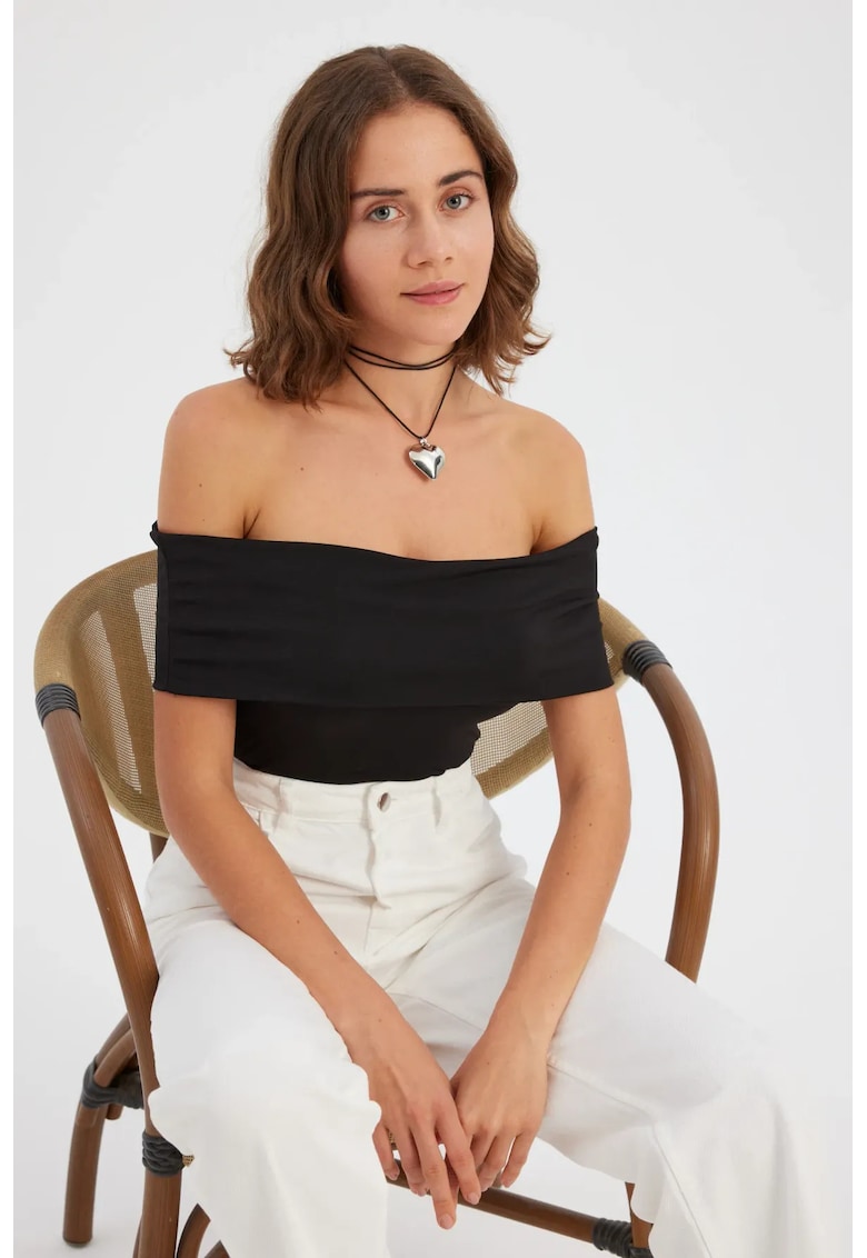 Top scurt - bodycon cu umeri goi - negru - jerseu