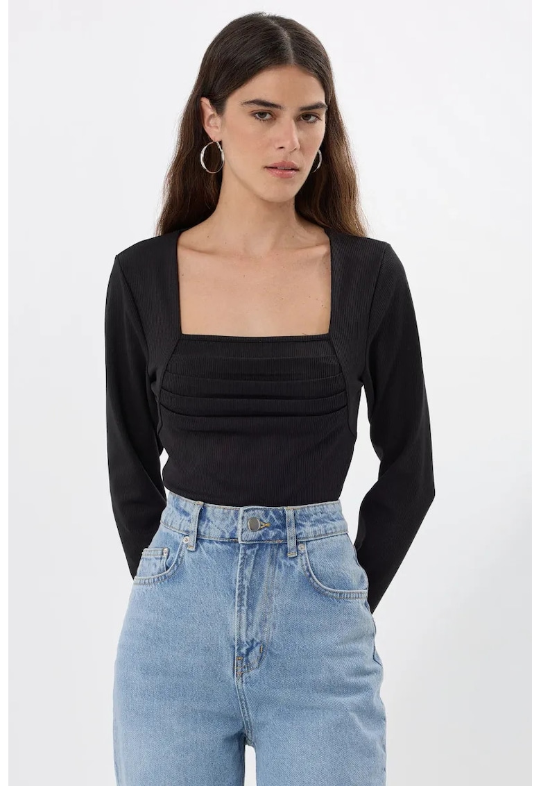 Bluza dama - cu volane - Negru