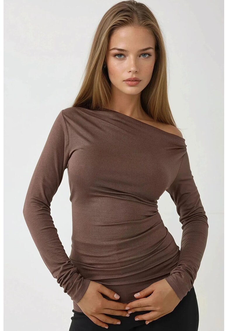 Top dama - slim fit - guler asimetric - maneca lunga - maro - jerseu