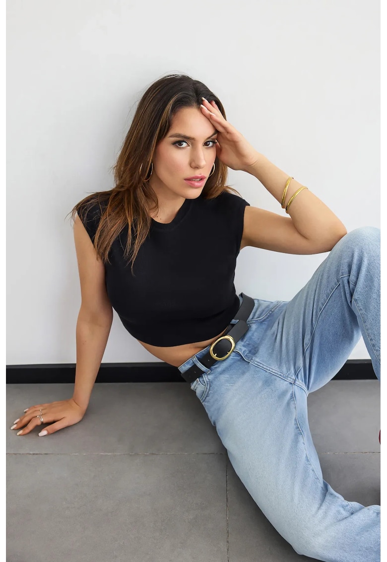 Top scurt - cu maneci scurte - nervuri - negru - viscoza -