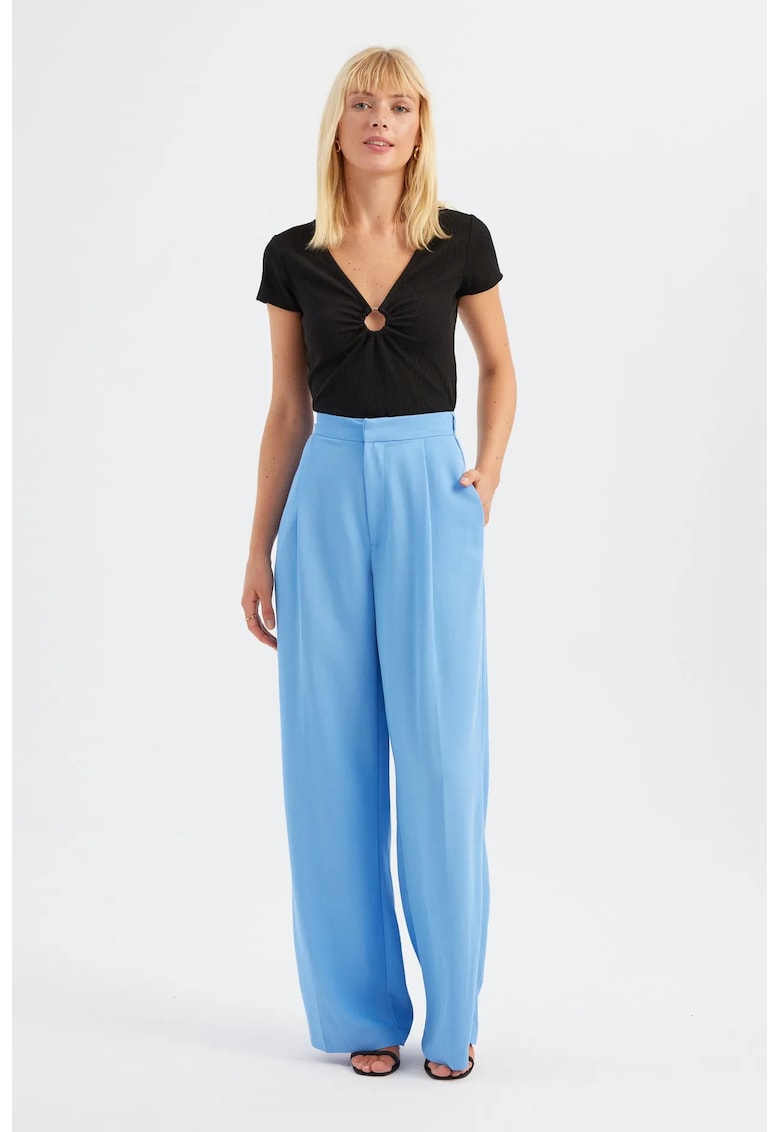 Top cu decolteu in V - maneca scurta - detaliu incretit - Negru - Textil