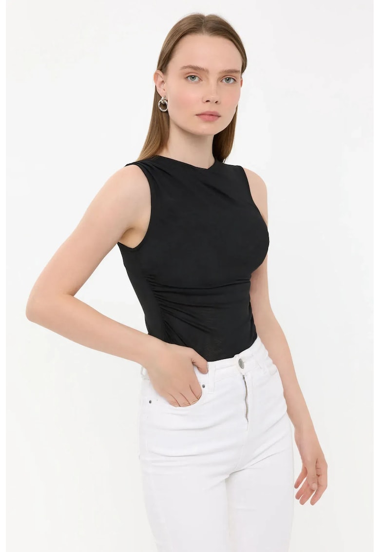 Bluza dama - fara maneci - guler rotund - negru - poliester