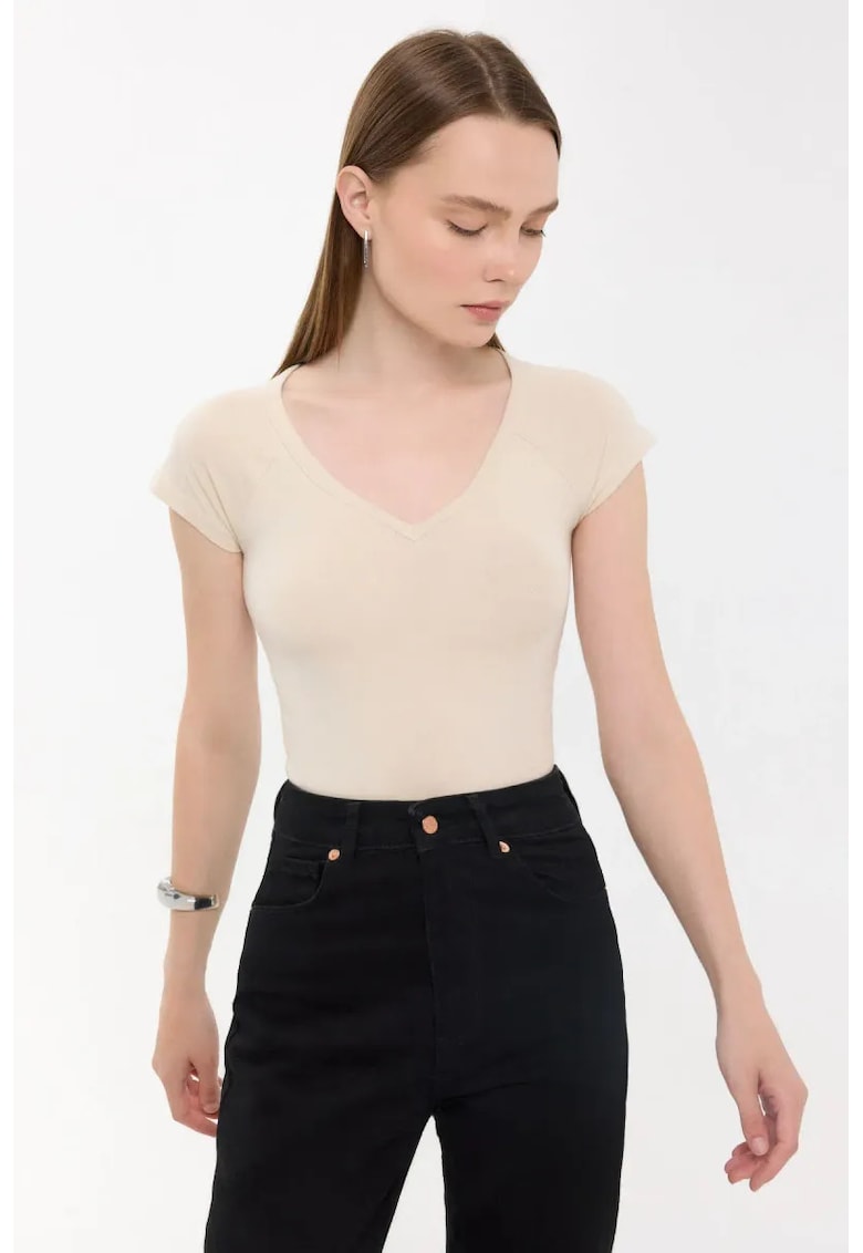 Tricou dama - basic - decolteu in V - maneca scurta - bej - bumbac