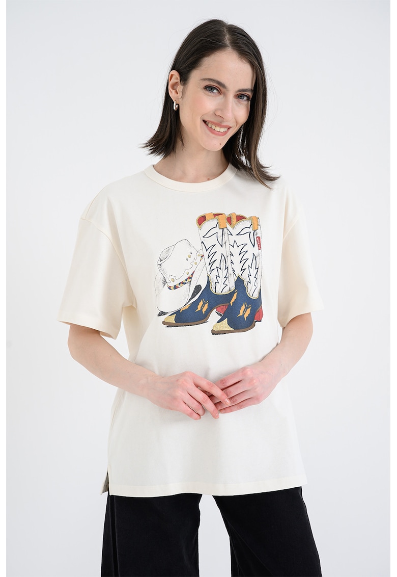 Tricou cu croiala lejera si imprimeu grafic pe piept