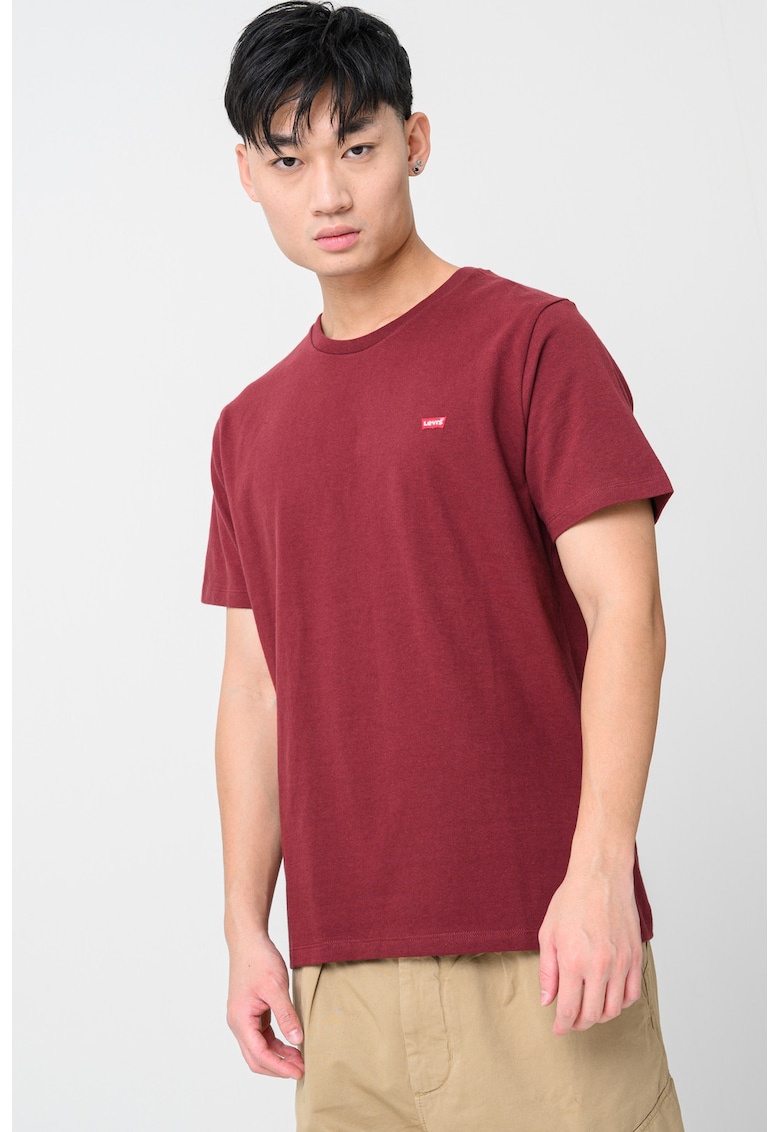 Tricou cu decolteu la baza gatului