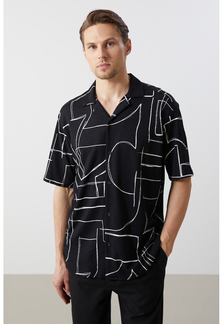 Camasa regular fit cu model