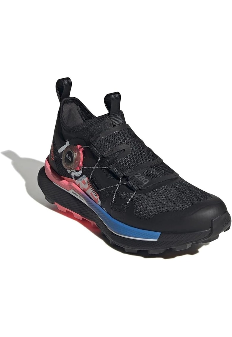 Pantofi sport dama  Terrex Agravic Pro - sintetic/textil - cu varf intarit - negru