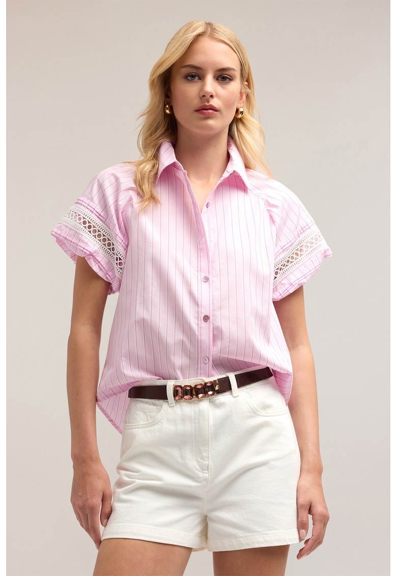 Camasa cu maneci scurte si model in dungi
