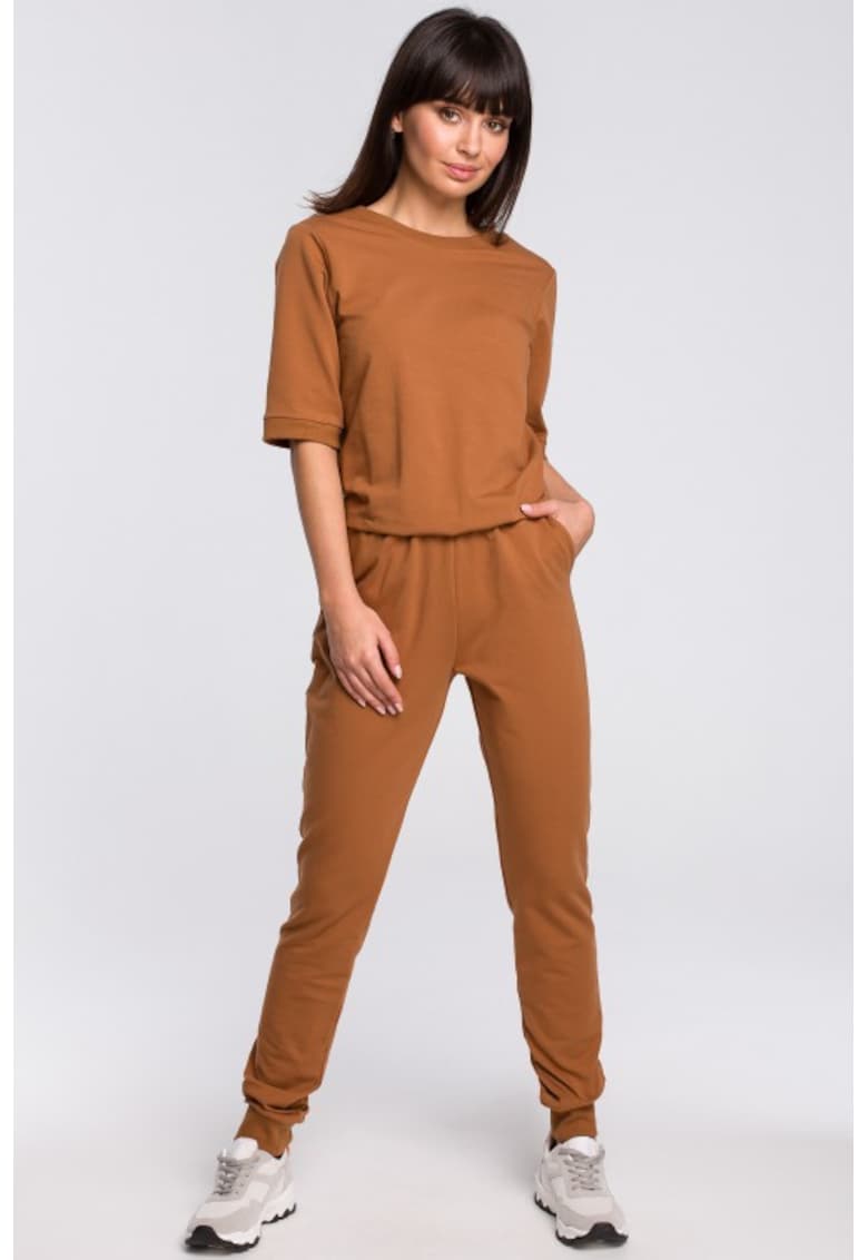 Salopeta cu spatele gol -