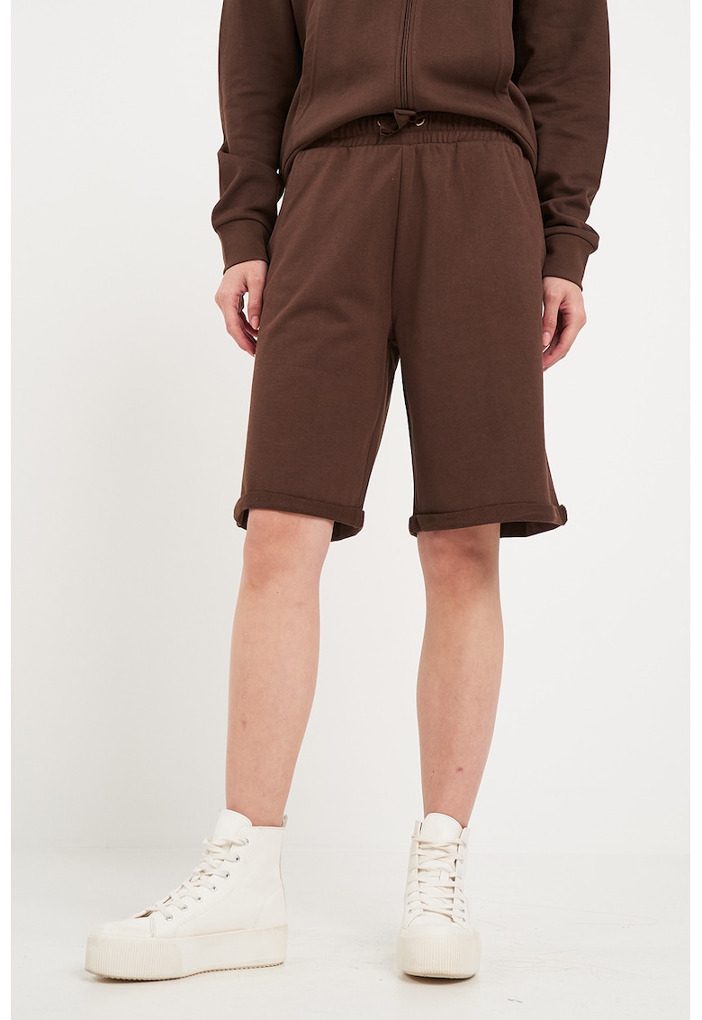 Pantaloni scurti cu snururi - Maro