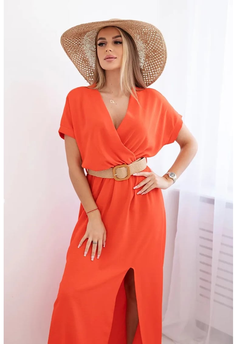 Rochie cu decolteu in V si o curea in talie -