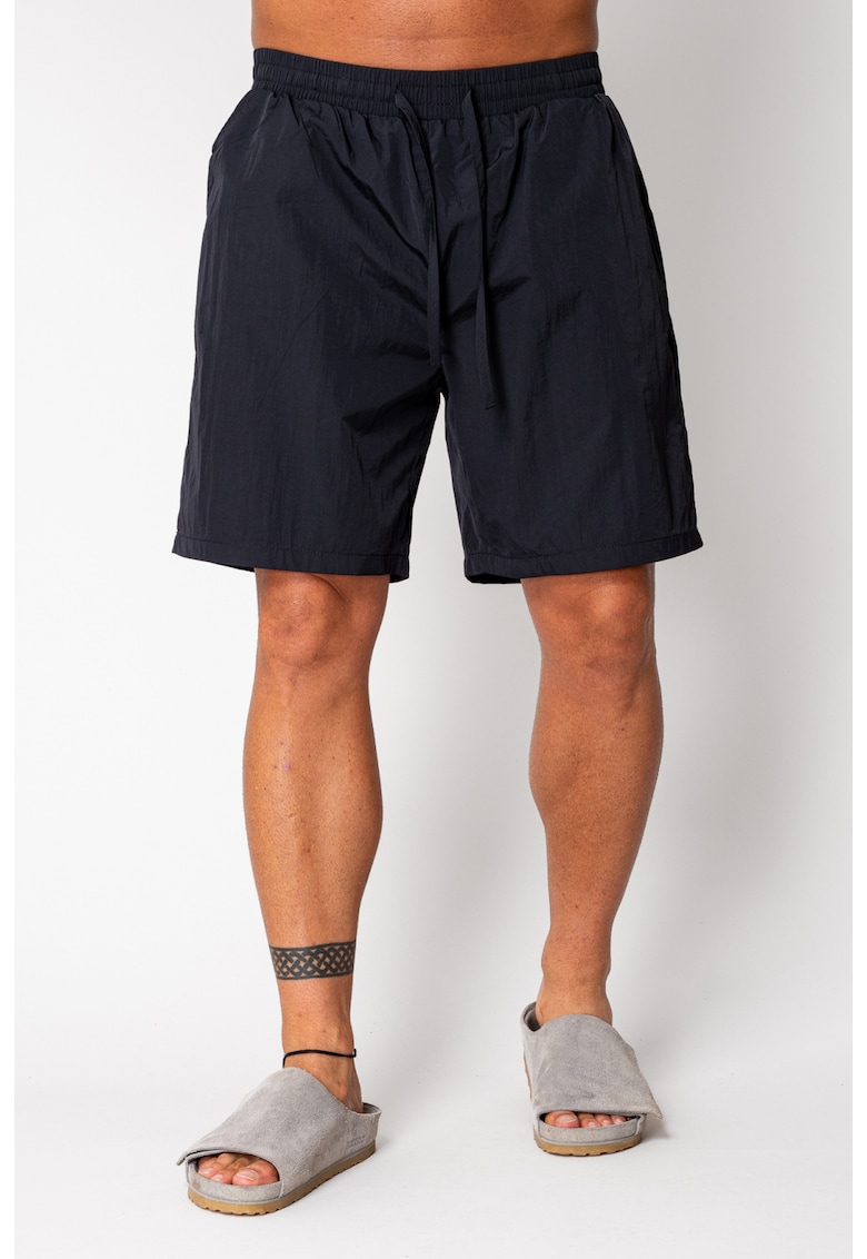 Pantaloni scurti din fas Black 17109 - Negru