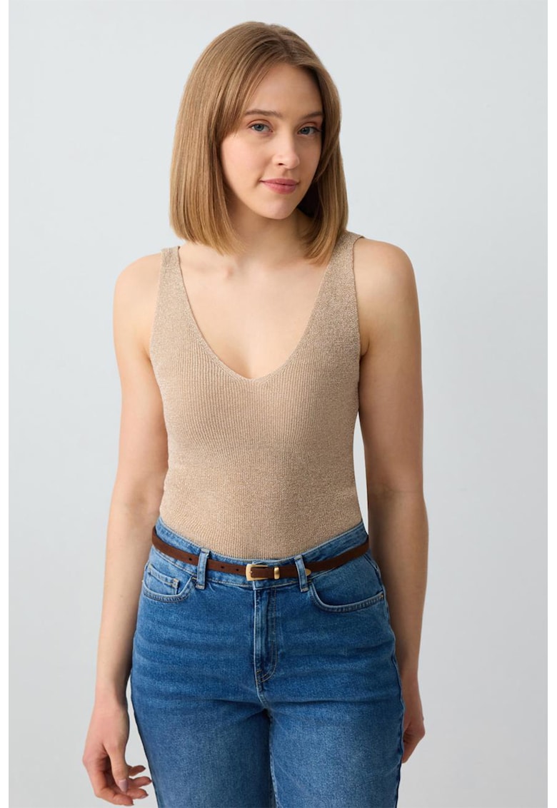 Top slim fit cu decolteu in V - Bej