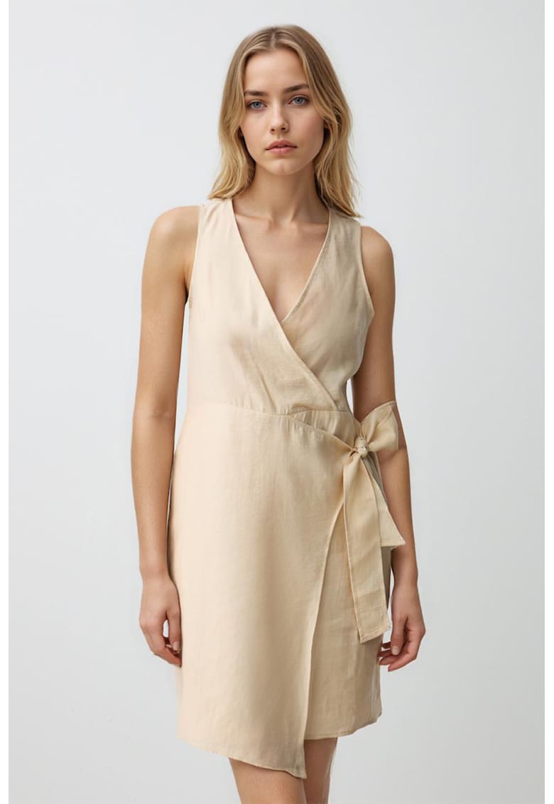 Rochie scurta cu model petrecut