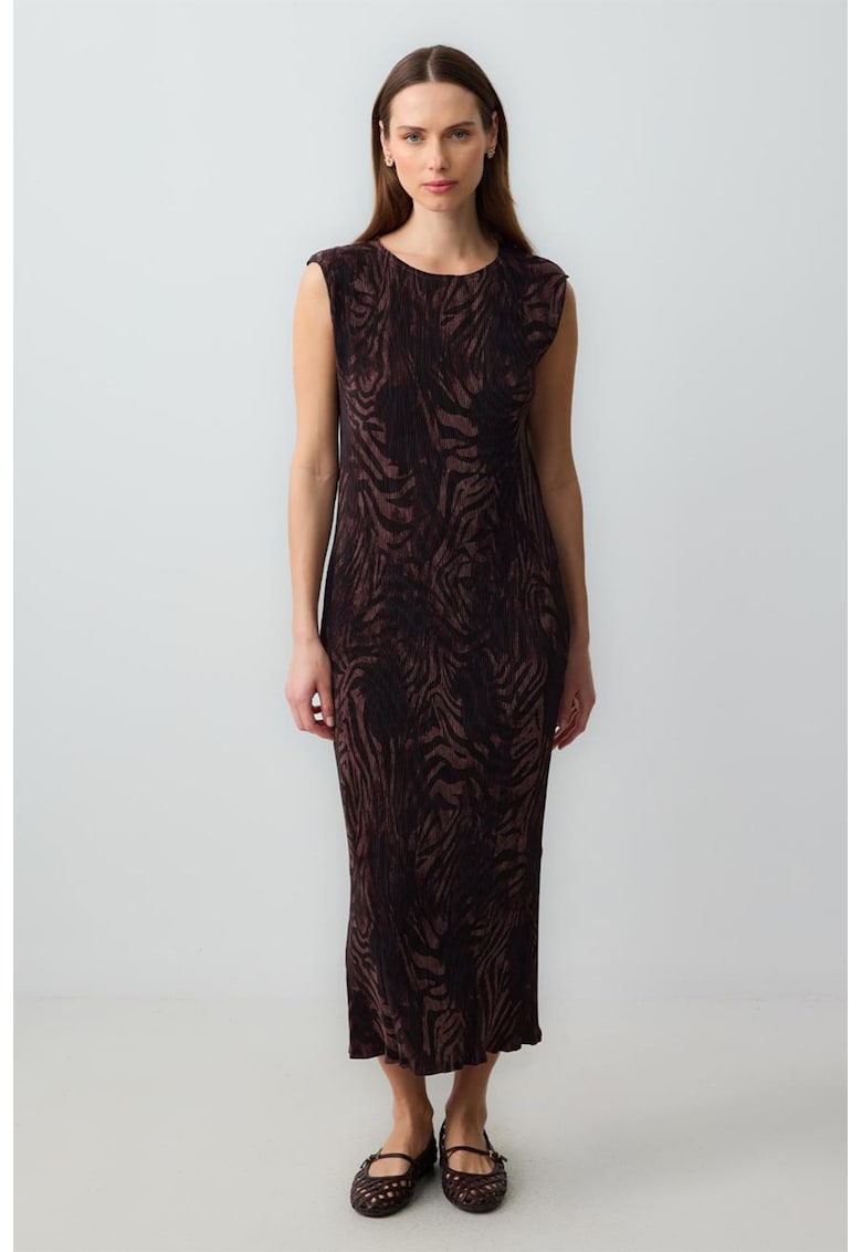 Rochie lunga cu decolteu rotund