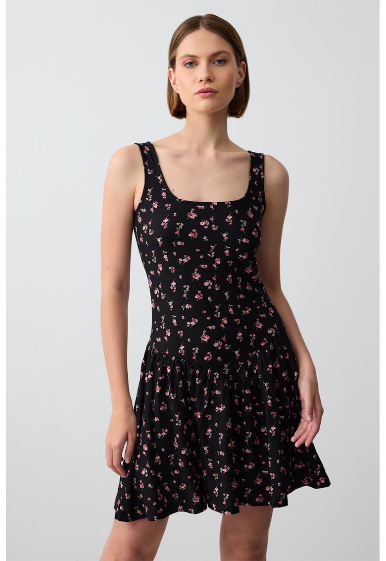 Rochie midi cu model floral si decolteu patrat