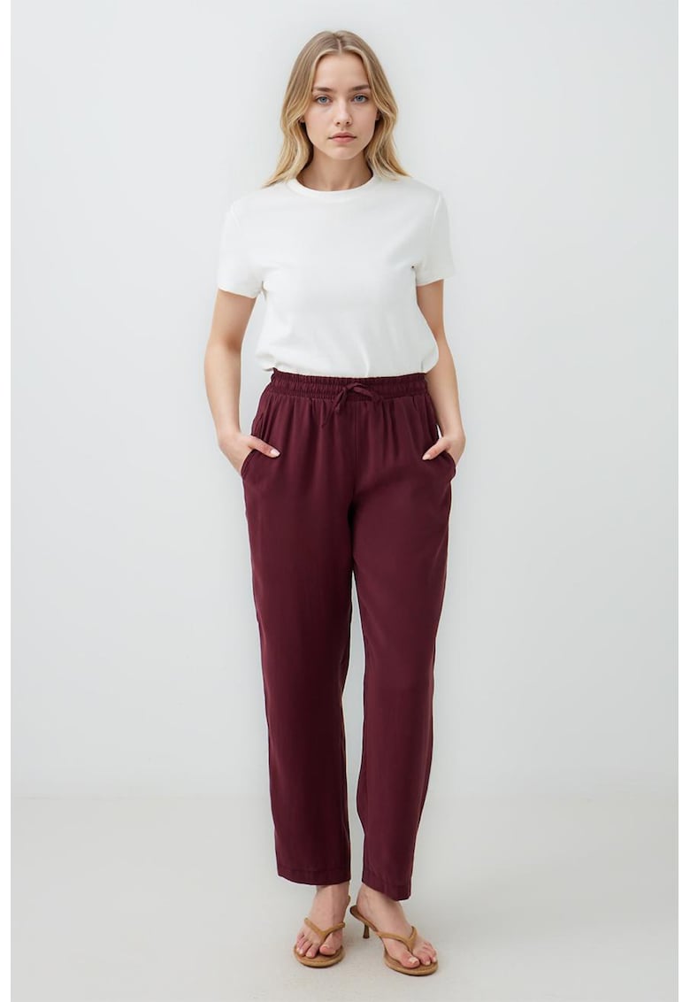 Pantaloni crop din amestec de modal