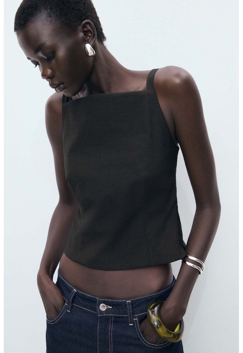 Top crop cu funde pe partea din spate - Negru