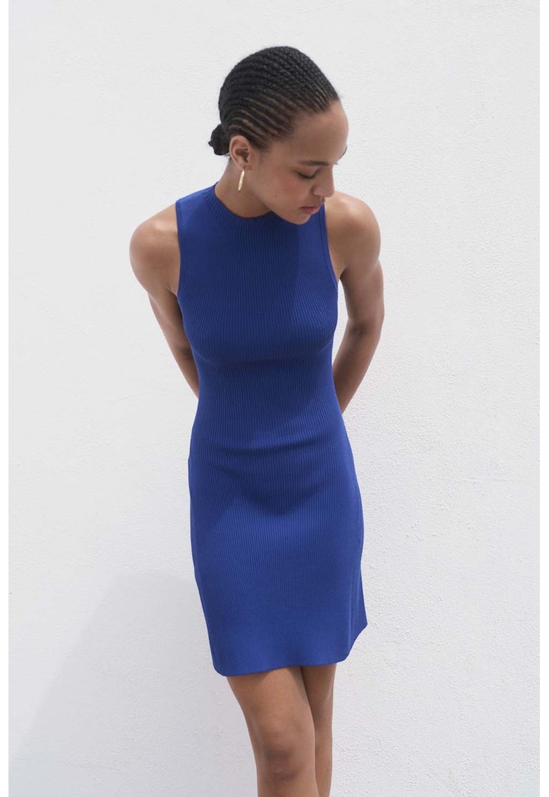 Rochie mini cambrata striata cu decolteu la baza gatului