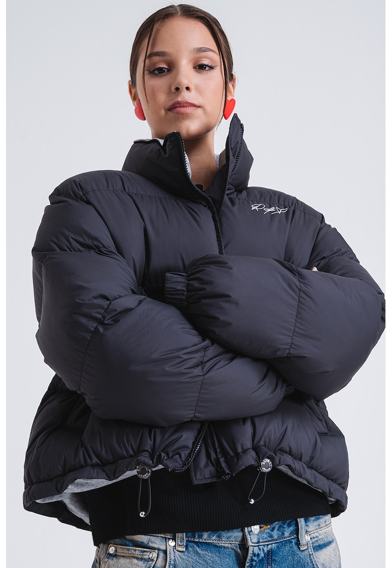 Geaca cu guler mediu si terminatie ajustabila