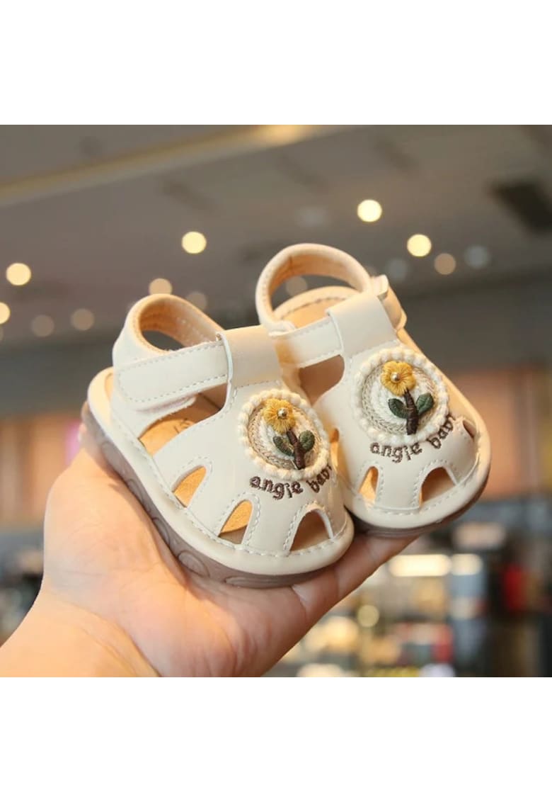 Sandale Cu Piuitoare - Model Floricica Crosetata - Piele Ecologica - Velcro - Fete - Ivoire - Ivoire