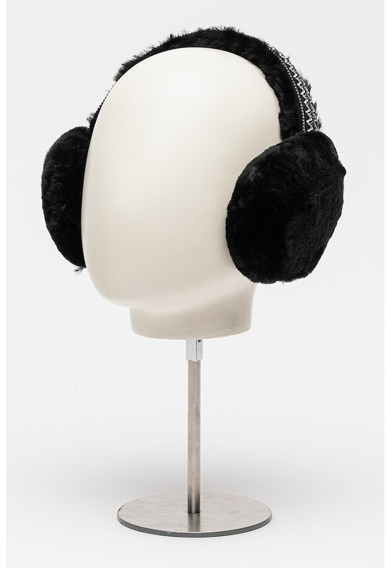 Protectii pentru urechi din piele de oaie - cu detalii brodate