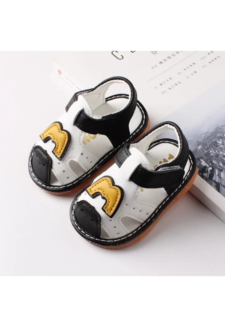 Sandale Cu Piuitoare - Model Litera M - Piele Ecologica - Velcro - Baieti - Alb - Negru - - Alb/Negru