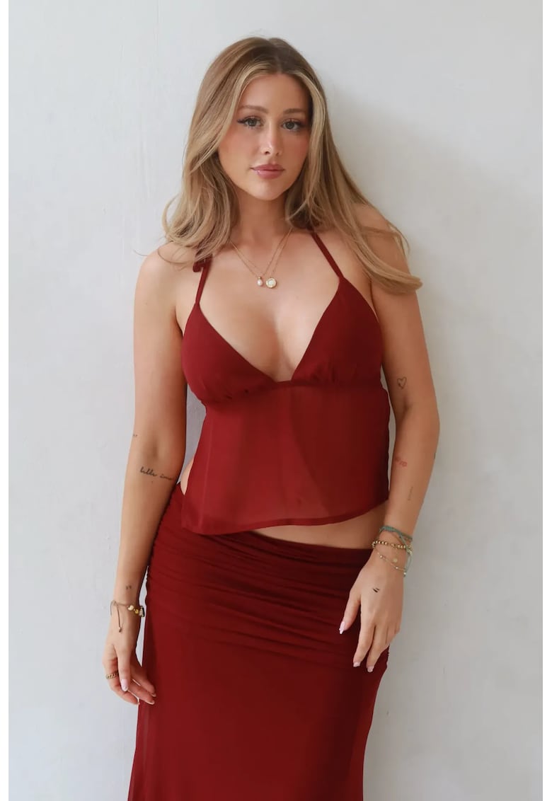 Maiou dama - Gabrielle - decolteu adanc in V - maneci drapate - rosu - textil