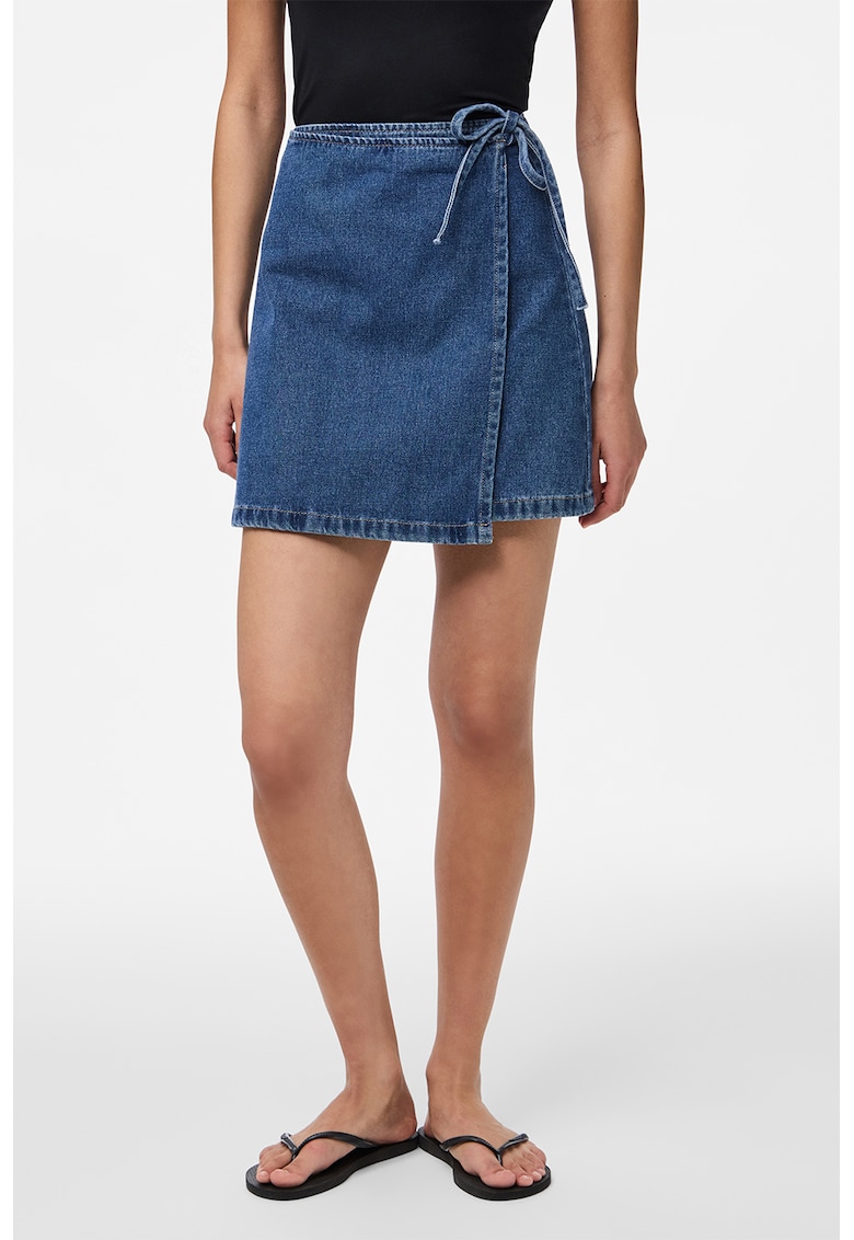 Fusta petrecuta din denim