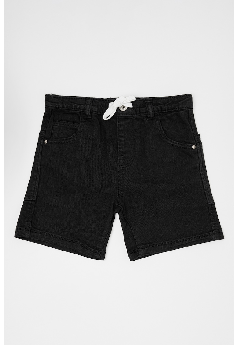 Pantaloni scurti cu model uni si snur in talie