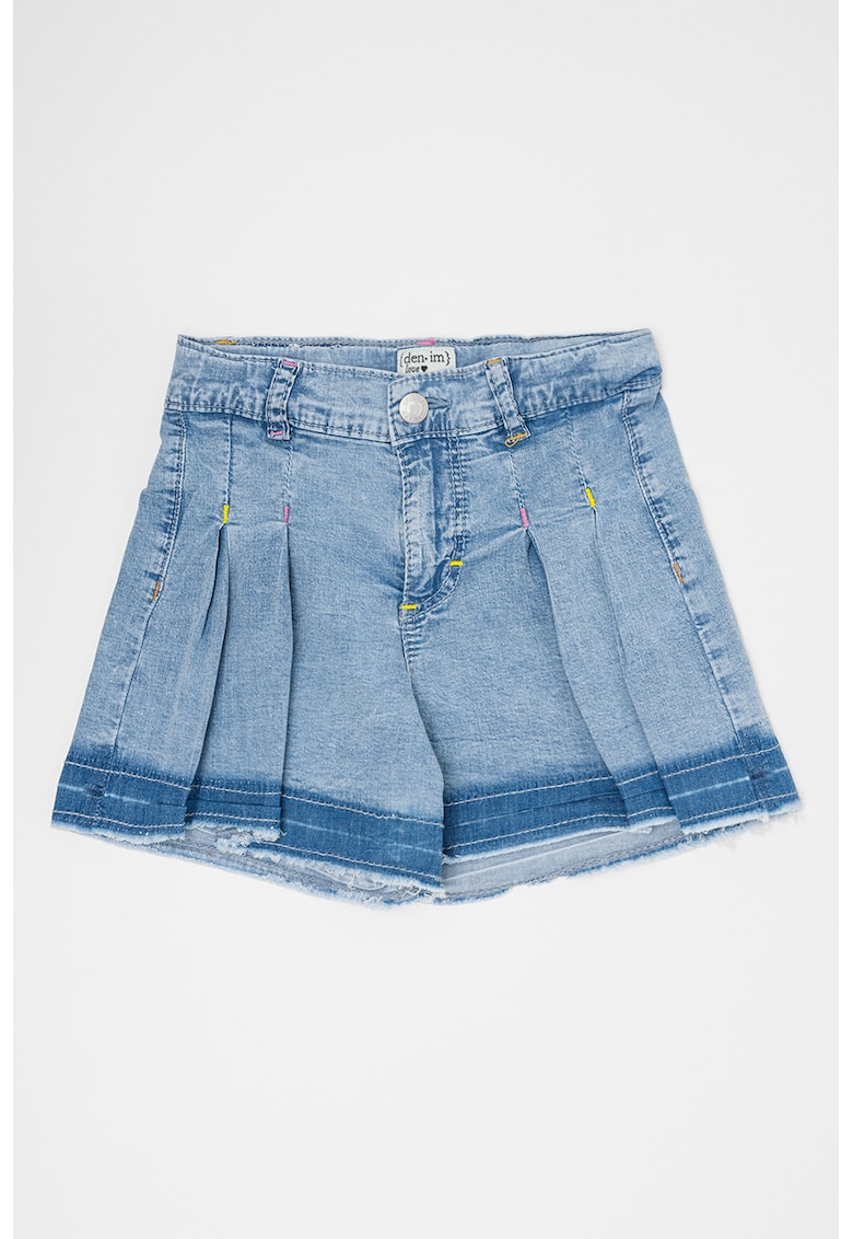 Pantaloni scurti de denim cu terminatie nefinisata