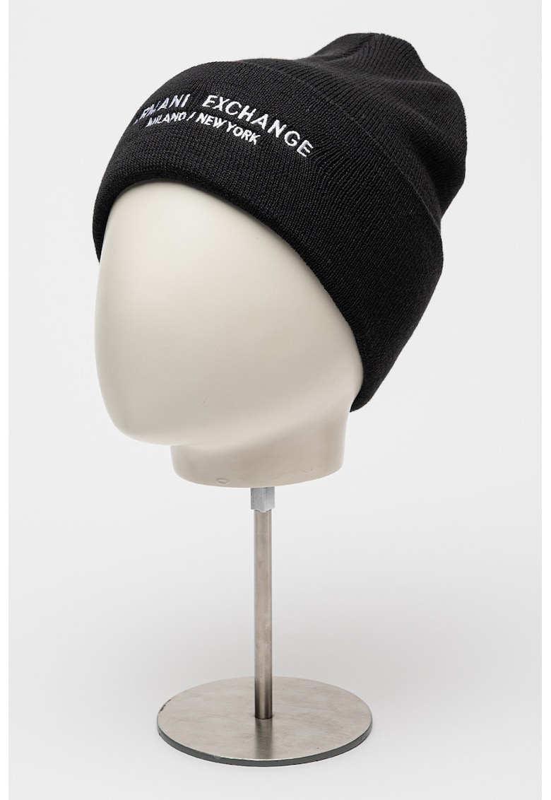 Caciula cu logo brodat - Negru