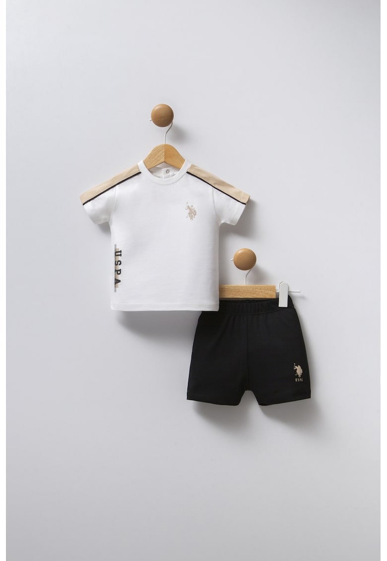 Set de tricou polo de bumbac si pantaloni scurti - 2 piese Set de tricou polo de bumbac si pantaloni scurti - 2 piese