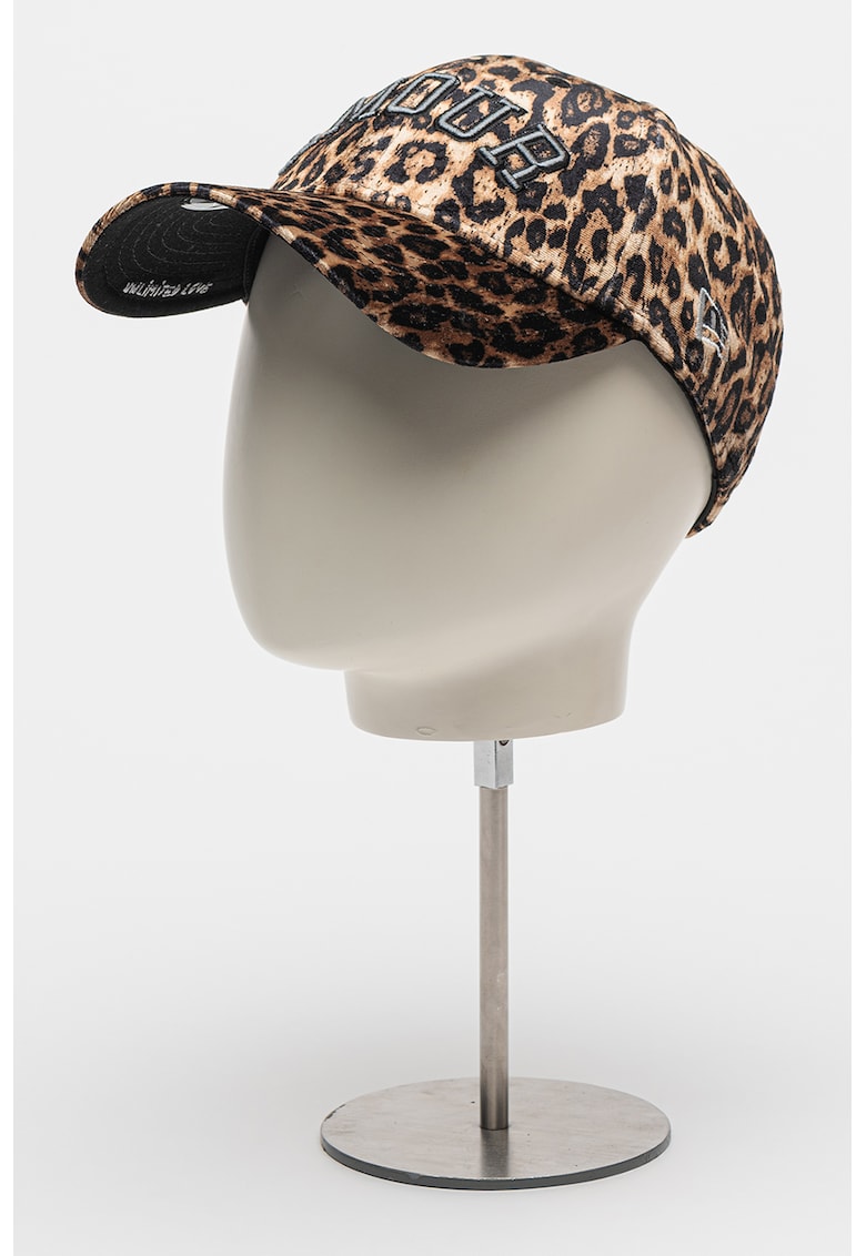 Sapca cu animal print Sapca cu animal print
