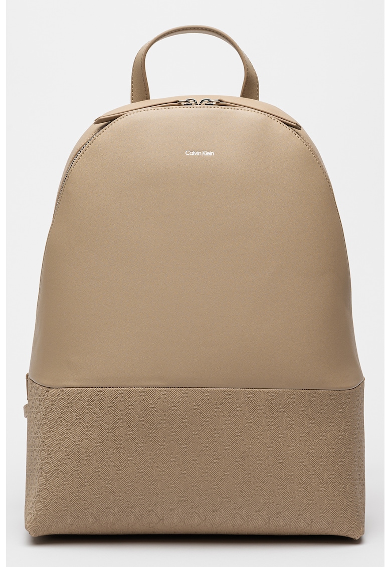 Rucsac din piele ecologica cu logo discret