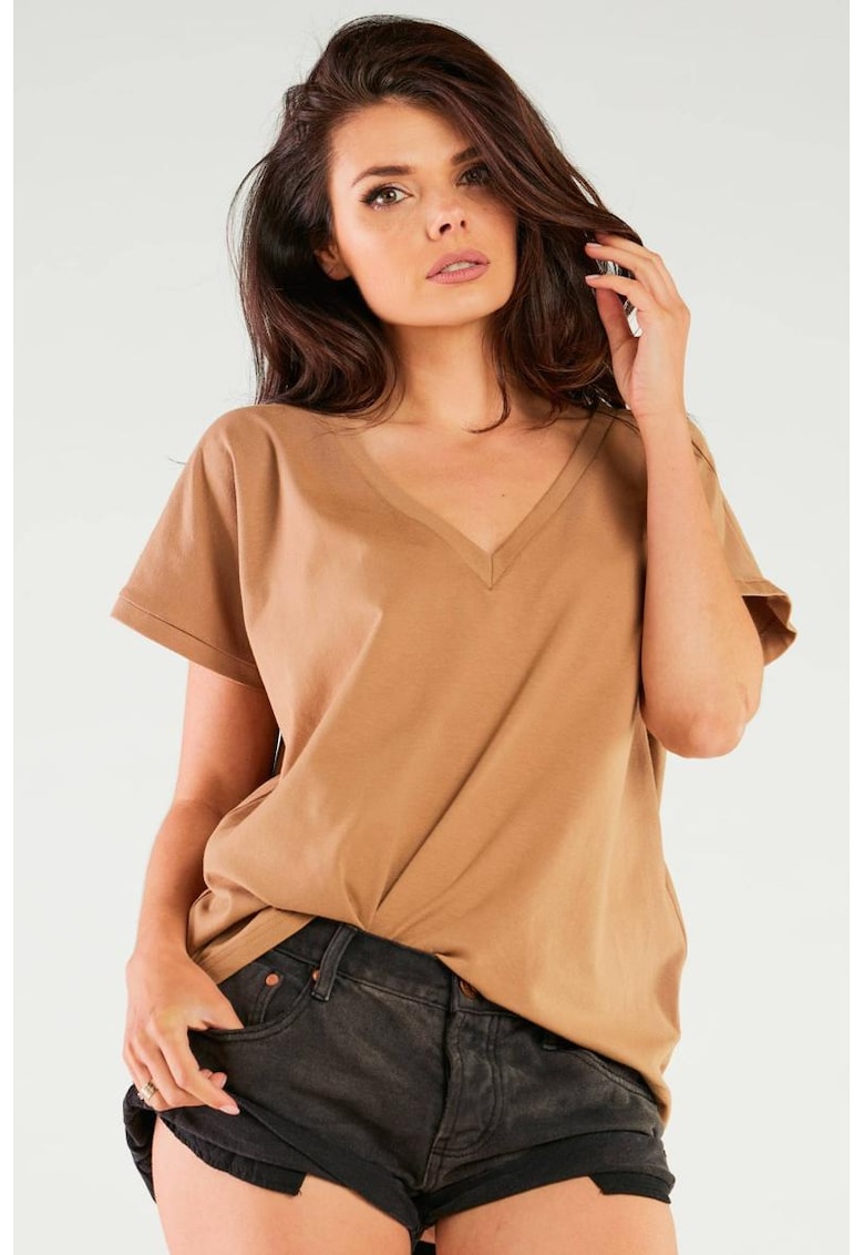 Bluza cu decolteu in V si croiala lejera -