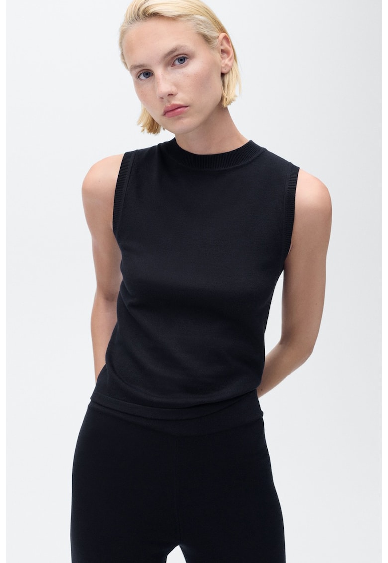 Top tricotat fin - fara maneci - Negru